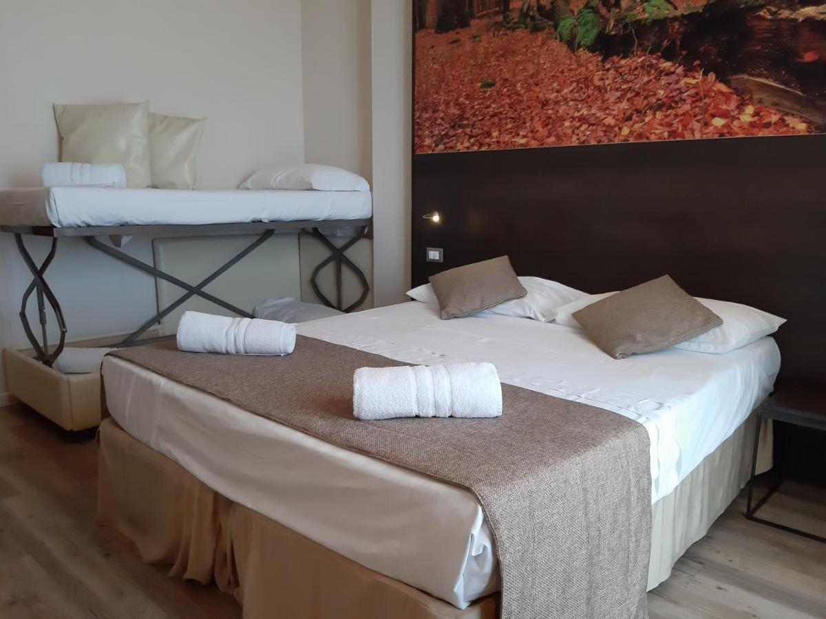 Hotel Life Rimini Esterno foto