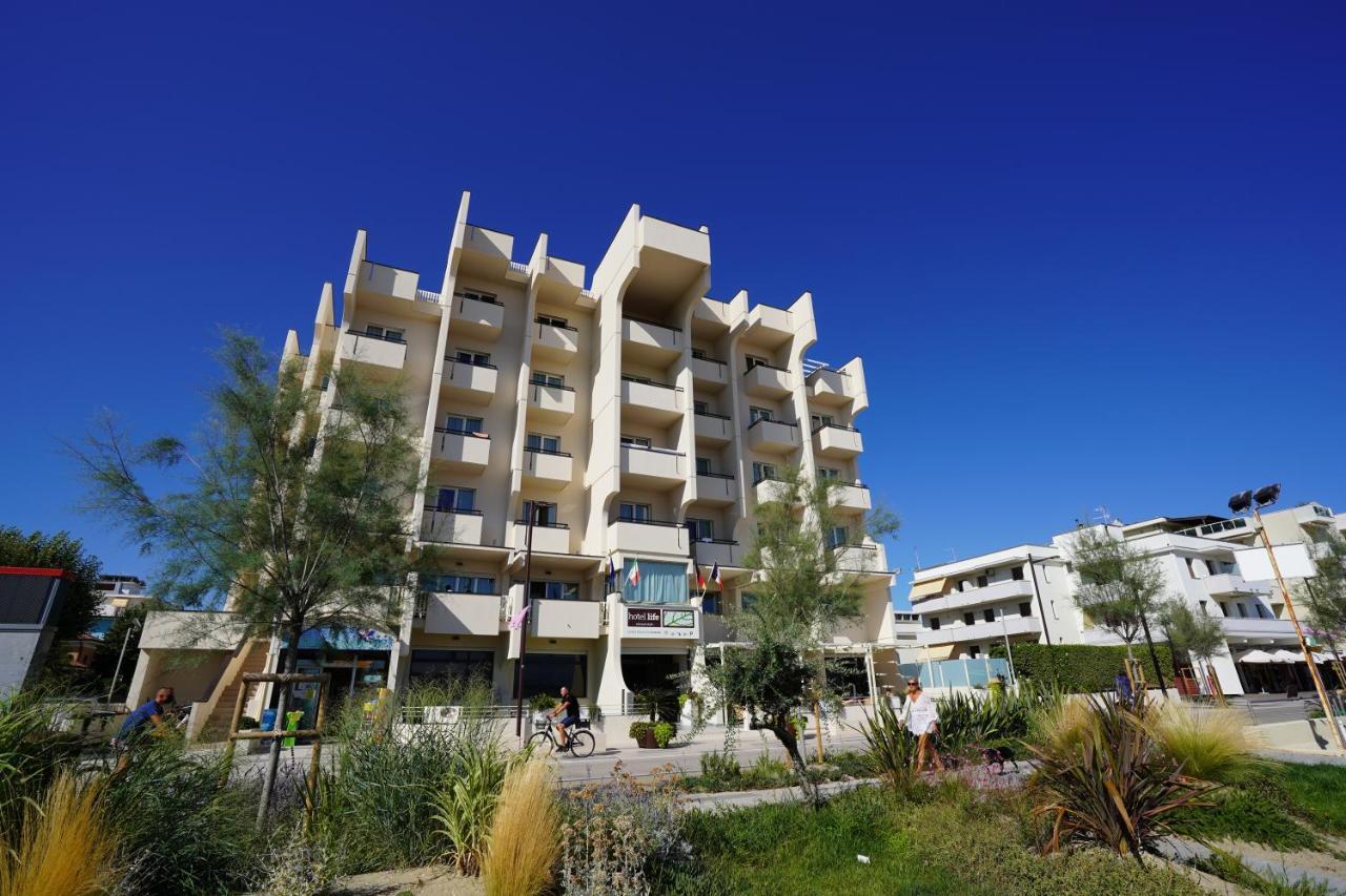 Hotel Life Rimini Esterno foto
